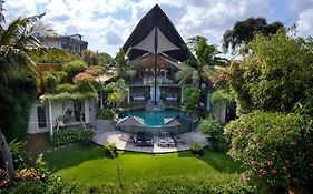 Toraja Villa Traditional Charm in Canggu